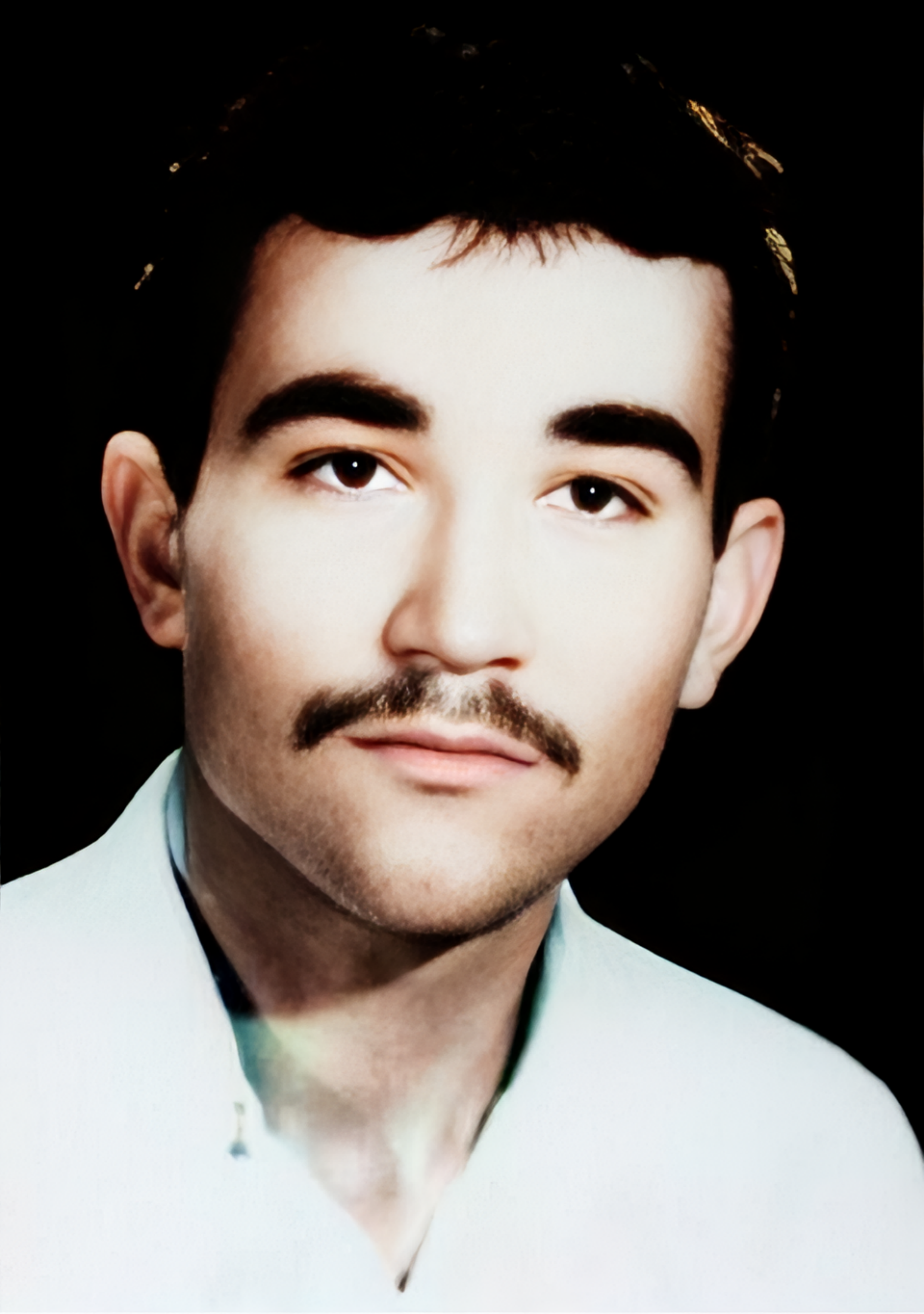 حسین ایزدی