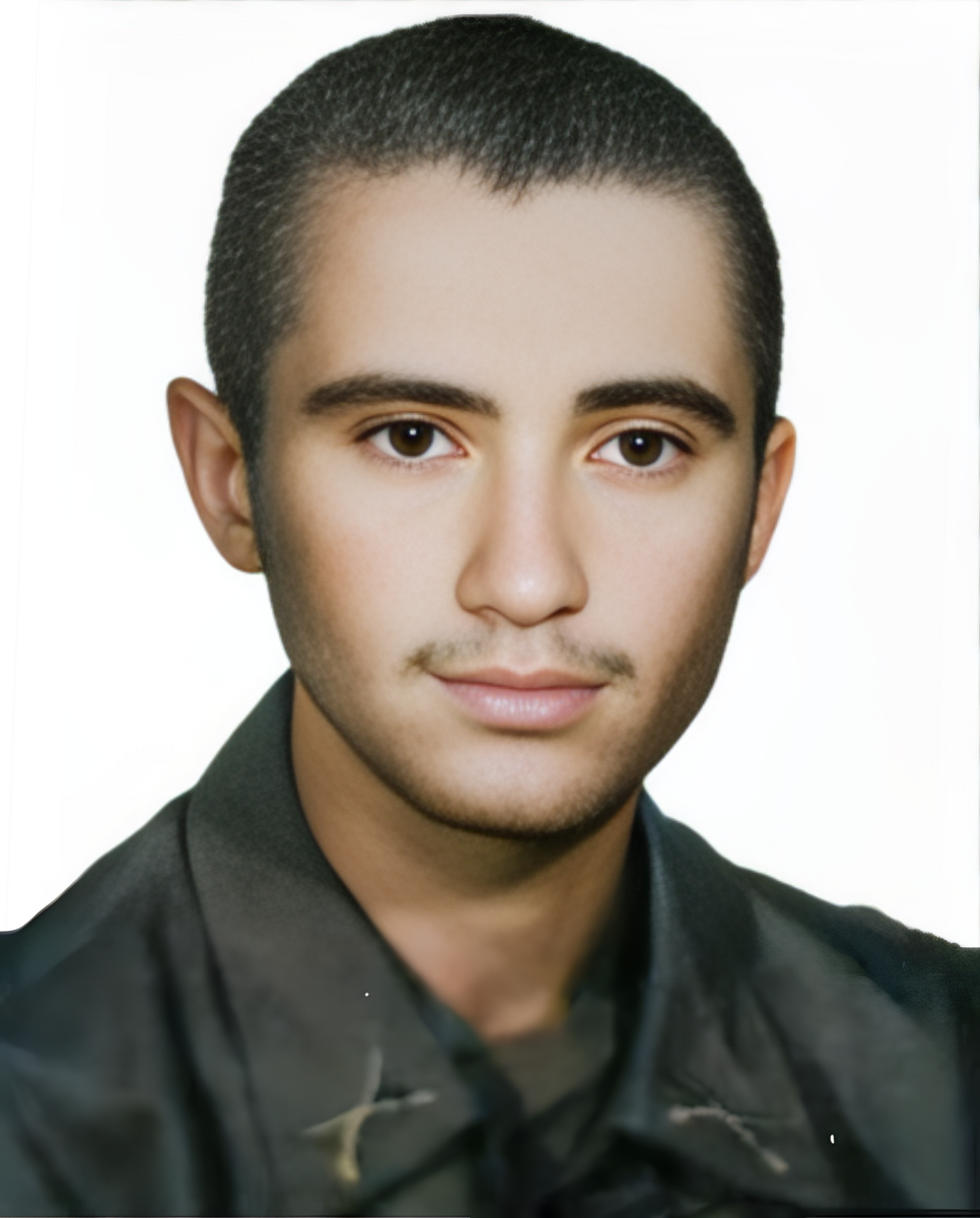 داریوش کلاهی