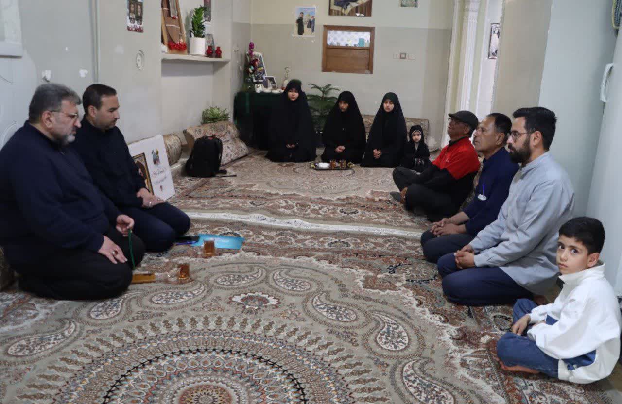 دیدار با خانواده شهید حسین دهقان 