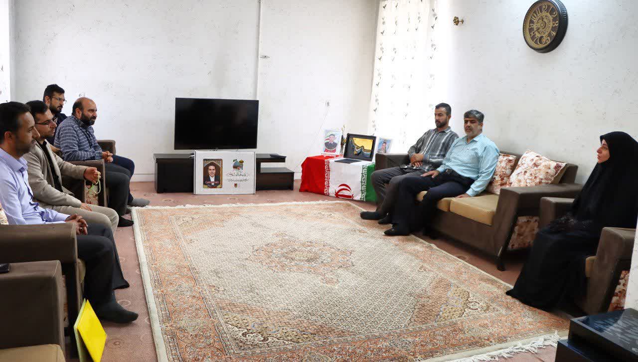 دیدار با خانواده شهید والامقام  « شهید یوسف فتحی»